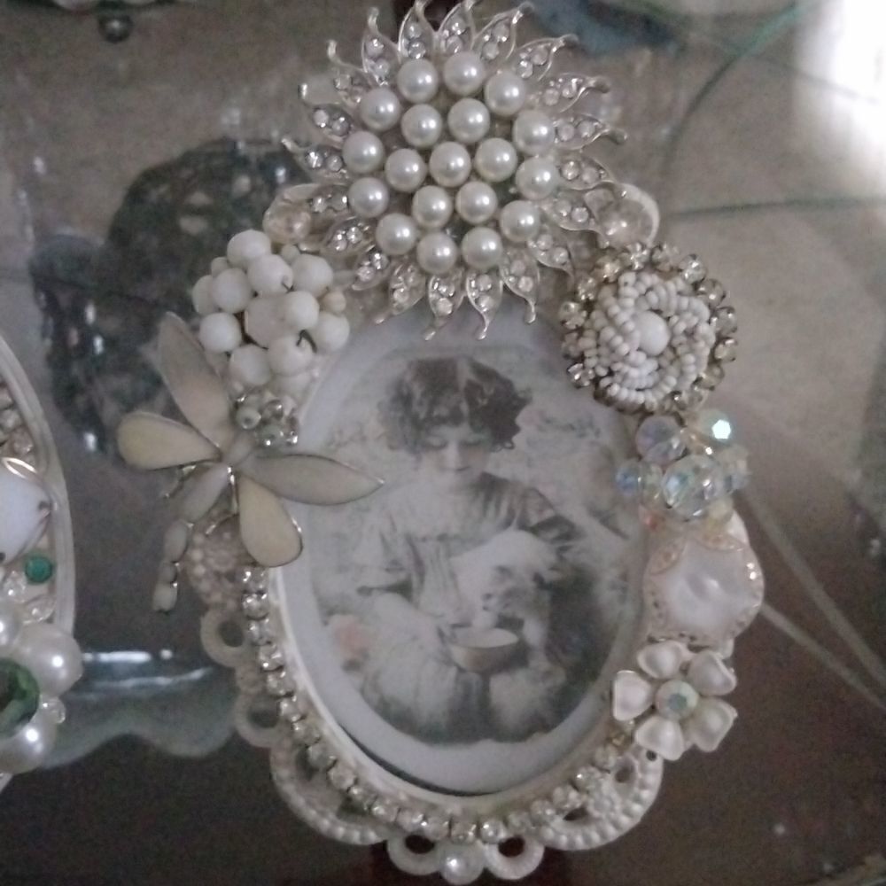 Handmade - Picture 3 of 4